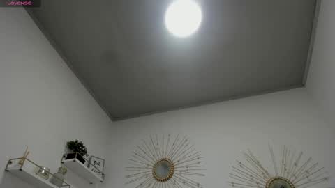 Miah Collins online show from 17, 9, 2025