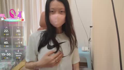 miahchan68 online show from 15, 11, 2025