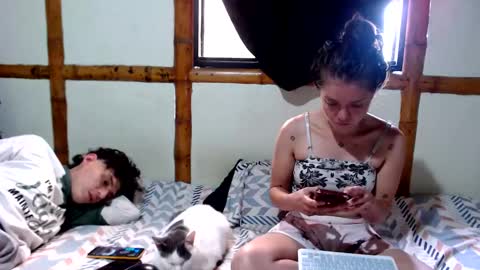 Mia  Sam online show from 5, 11, 2025