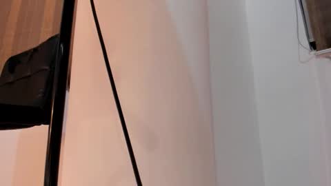 miahertz online show from 20, 2, 2026