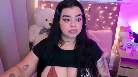 Miah Joness online show from 2, 2, 2026