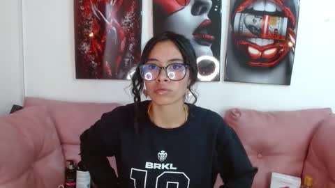 miahotcs online show from 10, 1, 2026