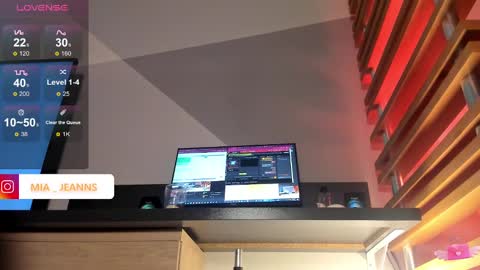 Mia online show from 24, 1, 2025