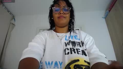 miajoseph_ online show from 17, 2, 2025