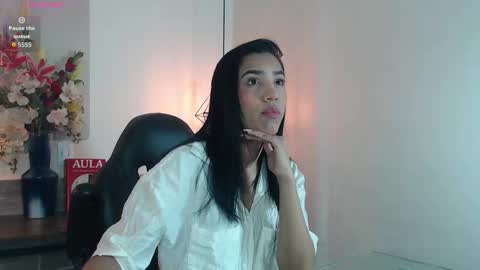 Mia online show from 25, 3, 2026