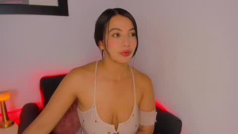 Snapshot of miakris1 chatting on 10, 5, 2026 miakris1 online show from 10, 5, 2026