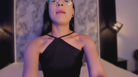 Snapshot of mialarouse chatting on 2, 3, 2026 Mia Larouse online show from 2, 3, 2026