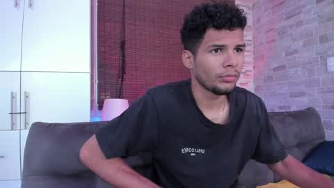 Mia online show from 17, 1, 2025