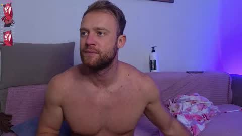 BestMarriedCouple online show from 23, 12, 2025