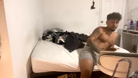 miamiclos1 online show from 14, 2, 2026