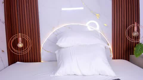 Mia  online show from 21, 2, 2026