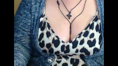 Snapshot of miamimistress chatting on 5, 3, 2026 maya online show from 5, 3, 2026