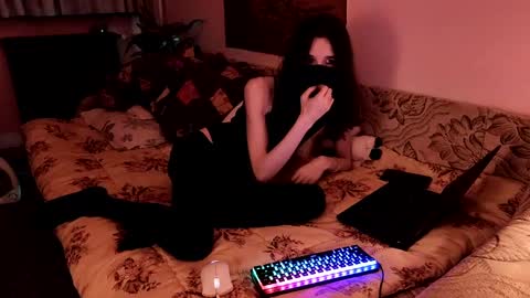 Snapshot of miaowhowl chatting on 13, 1, 2025 Kristien online show from 13, 1, 2025