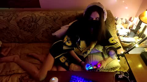 Snapshot of miaowhowl chatting on 8, 2, 2025 Kristien online show from 8, 2, 2025