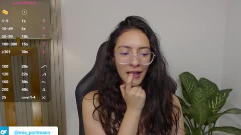 MIAPORTMANN online show from 10, 2, 2026