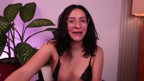 Snapshot of miaportman chatting on 16, 6, 2026 MIAPORTMANN online show from 16, 6, 2026