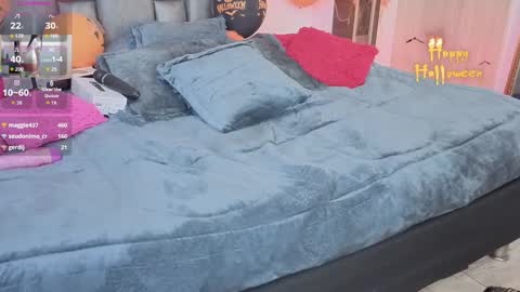 Mia Milf online show from 31, 10, 2025