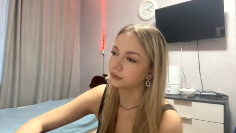 Snapshot of miasuszynski chatting on 15, 2, 2026 Milana online show from 15, 2, 2026