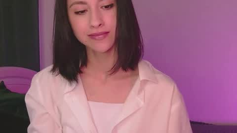 Mia online show from 18, 9, 2025