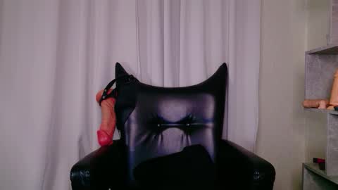 Lana online show from 3, 3, 2026