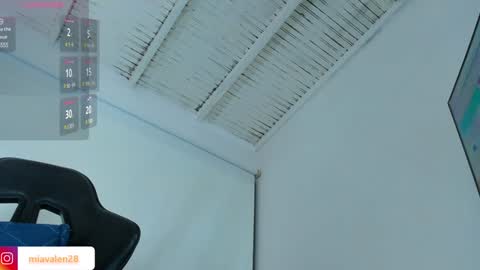 Miaa valentinaaa online show from 6, 2, 2025