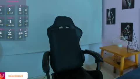 Miaa valentinaaa online show from 12, 2, 2025