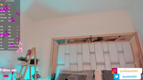 Mia Villalobos online show from 28, 12, 2024