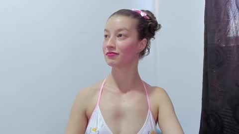 Snapshot of miavolkova_ chatting on 23, 9, 2025  Chloe  online show from 23, 9, 2025