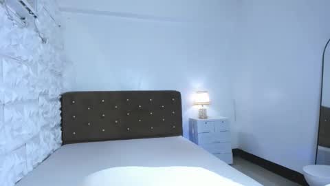 urbaby mica online show from 22, 3, 2026