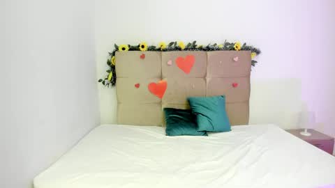 Micky and Sharon online show from 5, 3, 2025