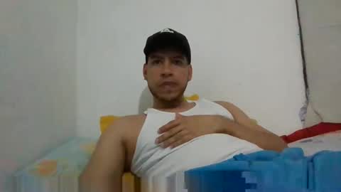 Snapshot of michael_jonessss chatting on 6, 10, 2025 Michael Jones Modelo Independiente online show from 6, 10, 2025