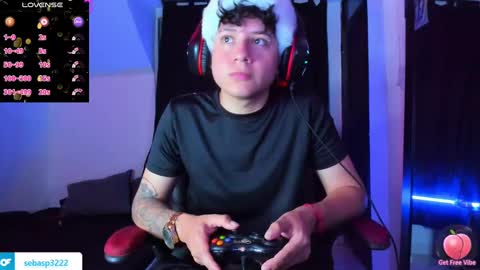 michael independent model  online show from 10, 12, 2024