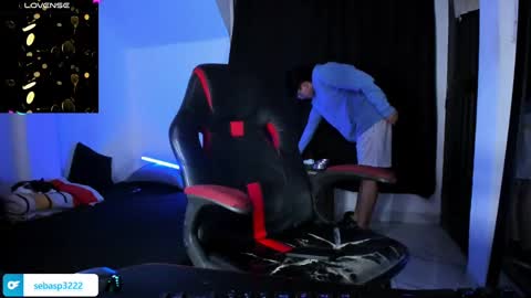 michael independent model  online show from 4, 1, 2025