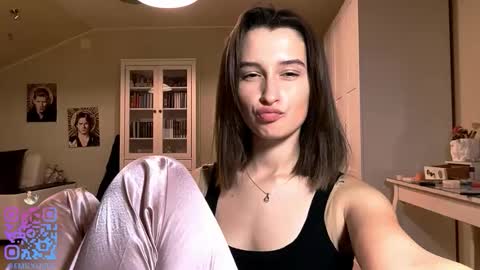 Emily online show from 11, 11, 2025