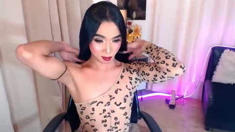 michaelagoddess online show from 19, 11, 2025