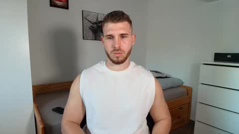 michaelos11 online show from 19, 4, 2026