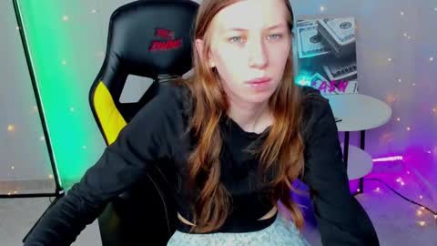 Snapshot of michele_mack chatting on 27, 1, 2025 michele_mack online show from 27, 1, 2025