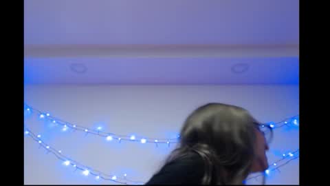 Snapshot of michell_bunny13 chatting on 18, 2, 2026 Michell online show from 18, 2, 2026