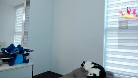 Snapshot of michelle_ferrerr chatting on 23, 9, 2025 MICHELLE online show from 23, 9, 2025