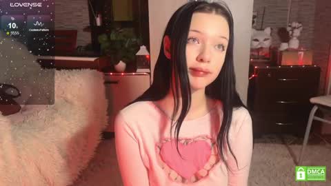 Snapshot of michelle_roze chatting on 8, 2, 2025 Michelle online show from 8, 2, 2025