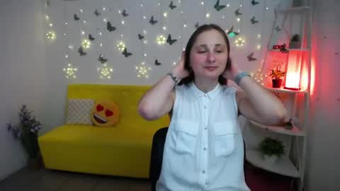Snapshot of michellee11 chatting on 7, 5, 2026 Michel online show from 7, 5, 2026