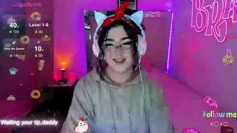 Snapshot of michellevanss22 chatting on 20, 3, 2026 online show from 20, 3, 2026