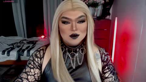 Snapshot of michellevixen921 chatting on 14, 9, 2025 Michelle online show from 14, 9, 2025