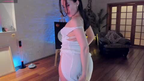Snapshot of michi_souffl chatting on 1, 2, 2025 Michi online show from 1, 2, 2025