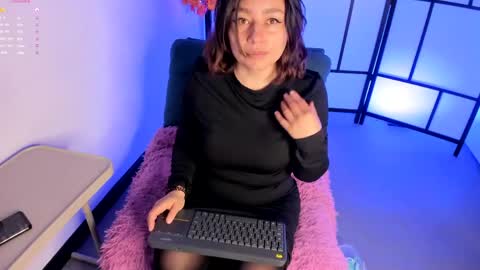 Snapshot of michonne_09 chatting on 6, 5, 2026 michonne_09 online show from 6, 5, 2026