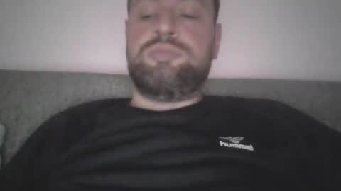 Snapshot of mickblack1992 chatting on 17, 2, 2026 mickblack1992 online show from 17, 2, 2026