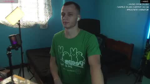 Snapshot of mickey_pict chatting on 14, 2, 2025 Mickey online show from 14, 2, 2025