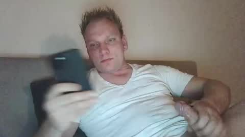 mickkxl online show from 12, 12, 2024