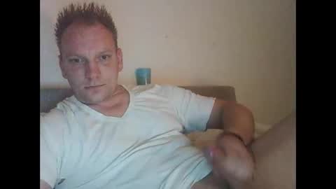 mickkxl online show from 15, 12, 2025