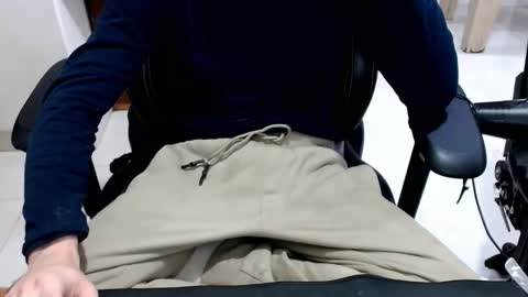 microfama00 online show from 12, 1, 2026